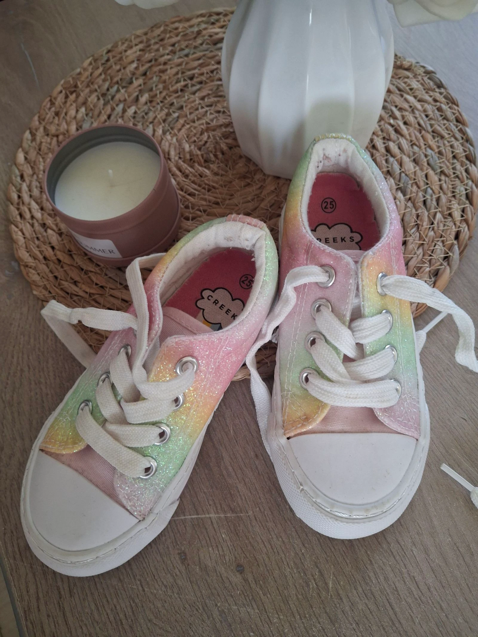Baskettes paillettees arc en ciel creeks pointure 25